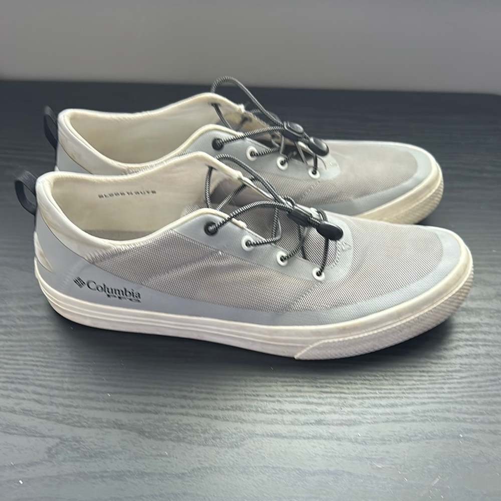 Columbia Gray and White Sneakers Minimalist Design